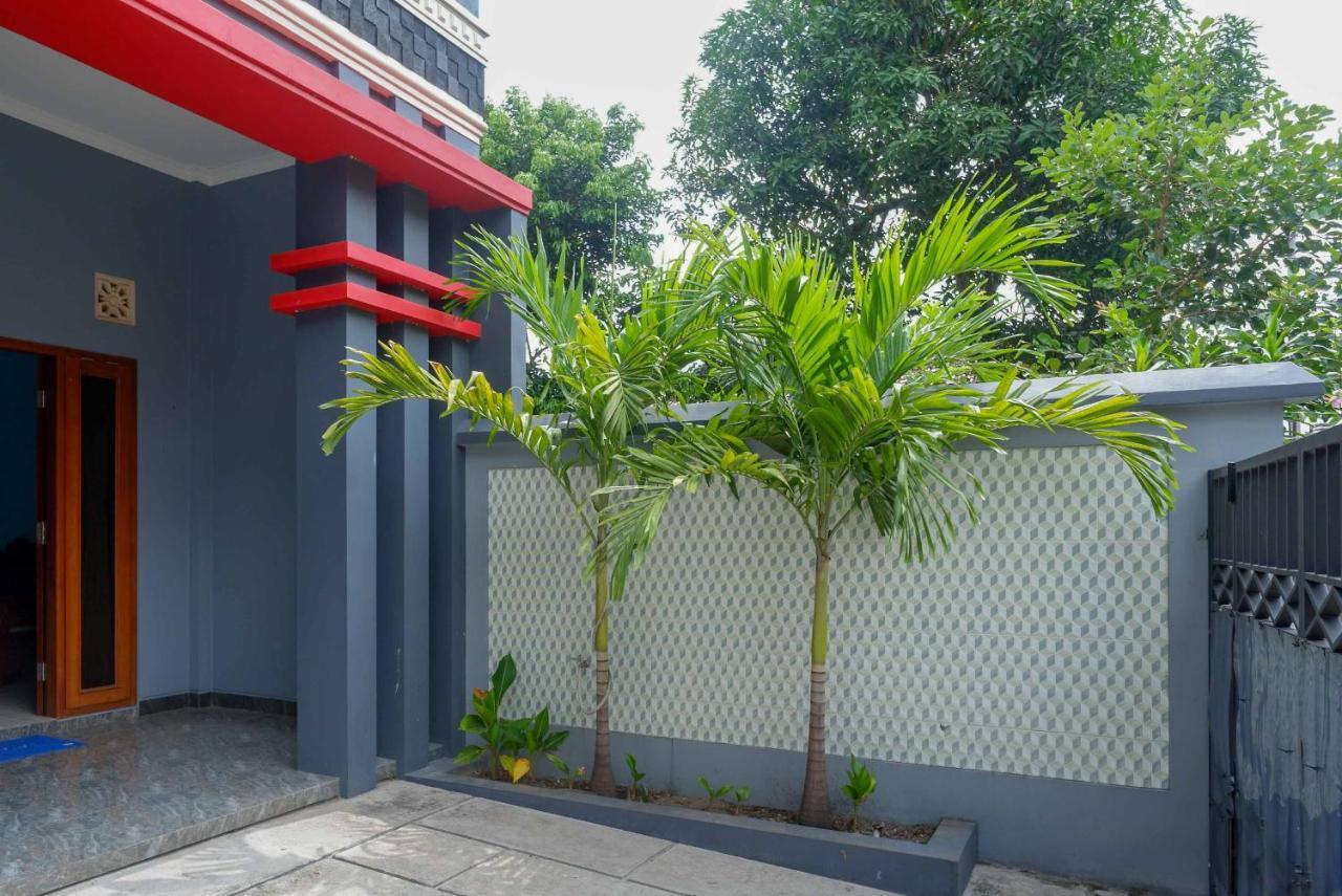 Hotel Reddoorz Syariah Near Monumen Jogja Kembali Kejayan Exterior foto
