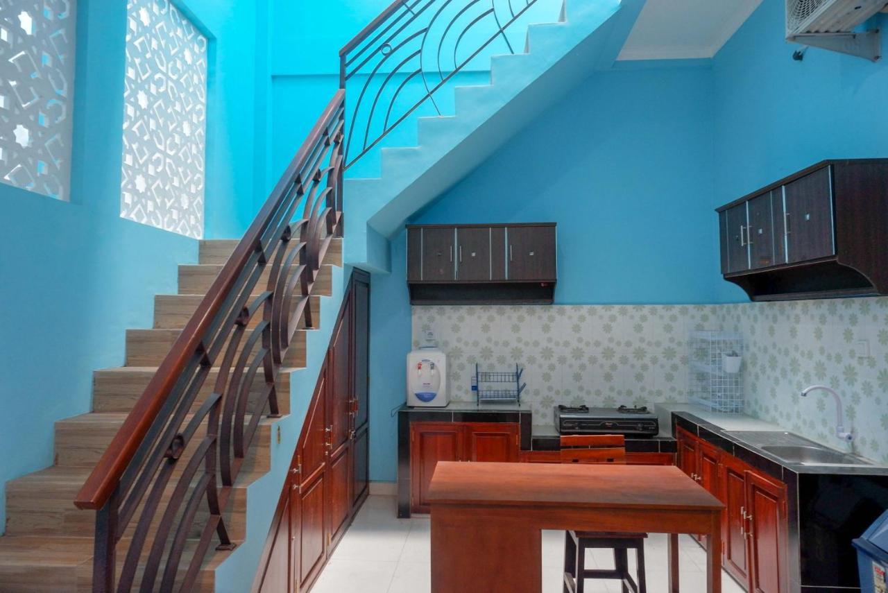 Hotel Reddoorz Syariah Near Monumen Jogja Kembali Kejayan Exterior foto
